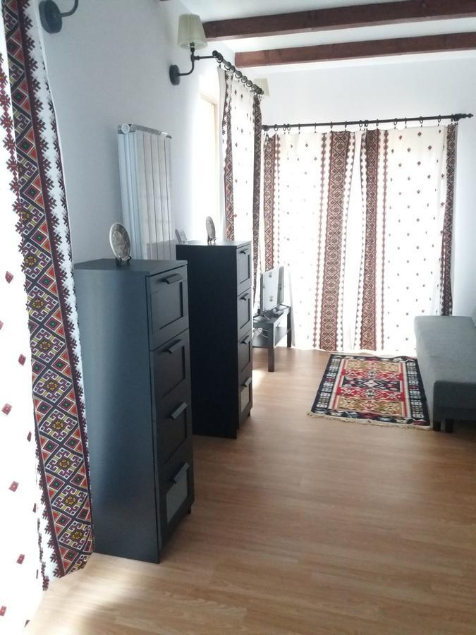 Casuta Bunicilor Villa Boekarest Buitenkant foto